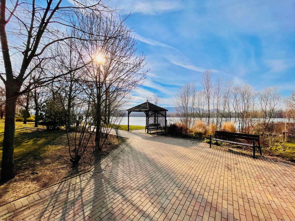 Marina Garden Budapeste Exterior foto